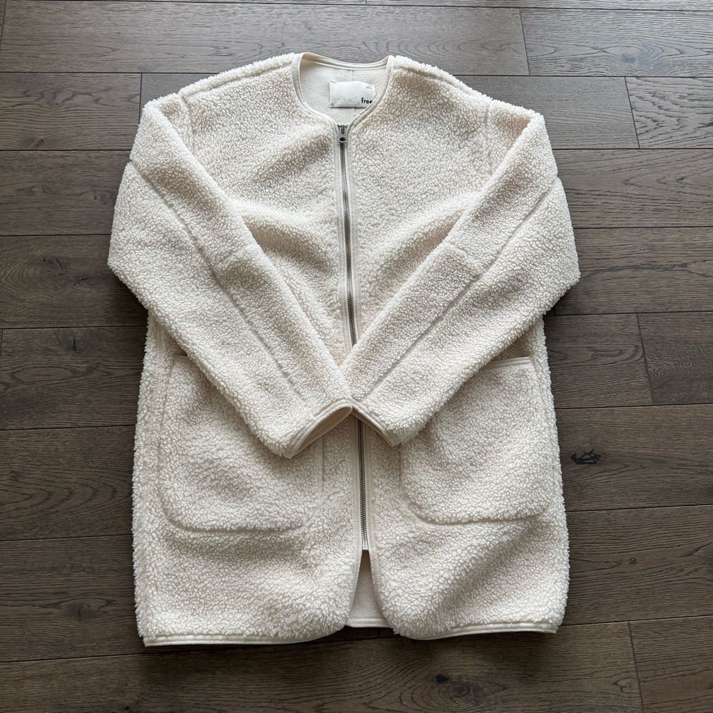 ☑️ Aritzia Wilfred Free Sherpa Fleece Long Liner Jacket , Light Birch XXS